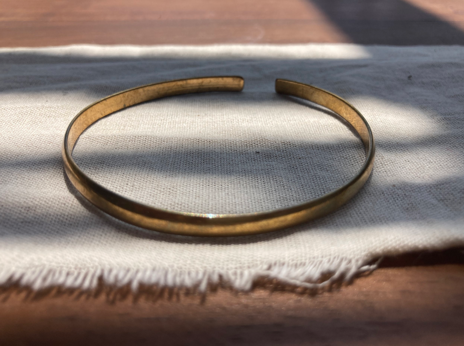 AMULET BANDS