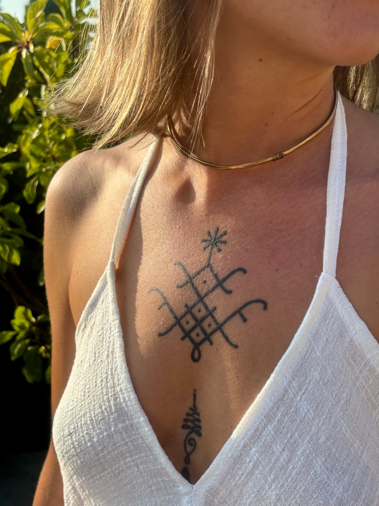 GODDESS CHOKER