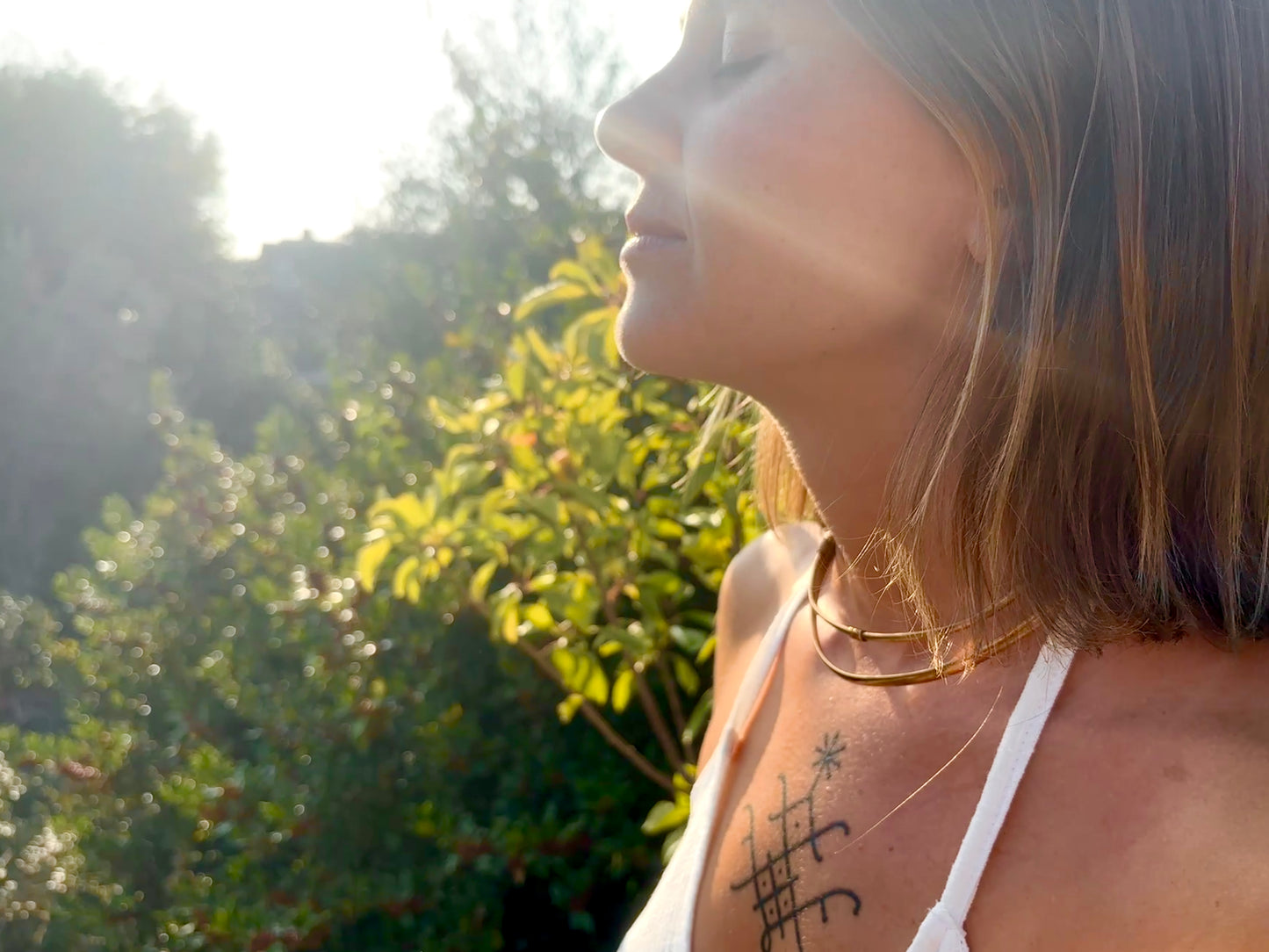 GODDESS CHOKER
